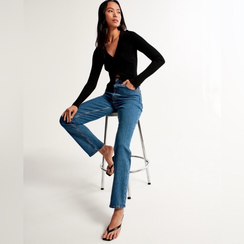 Abercrombie & Fitch Women's Straight Leg Jeans - Medium Blue